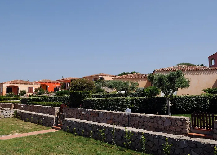 Lu Lamoni Costa Nord Aparthotel Aglientu