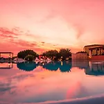 Lu Lamoni Costa Nord Ξενοδοχείο με διαμερίσματα