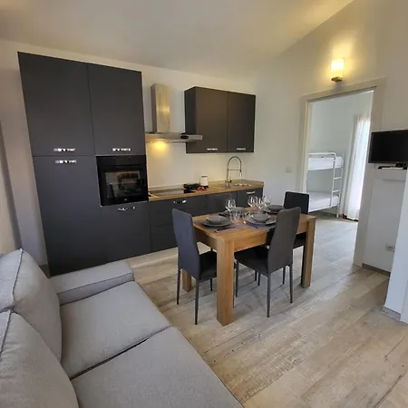 Lu Lamoni Costa Nord Aparthotel 3*
