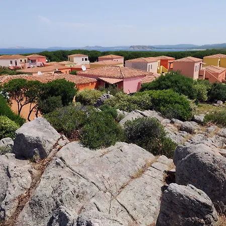 Lu Lamoni Costa Nord Aparthotel Aglientu