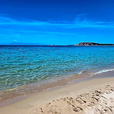 Lu Lamoni Costa Nord Aparthotel 3*