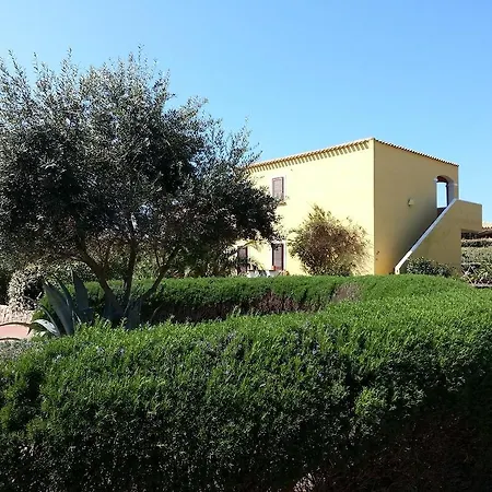 Апарт-отель Lu Lamoni Costa Nord 3*