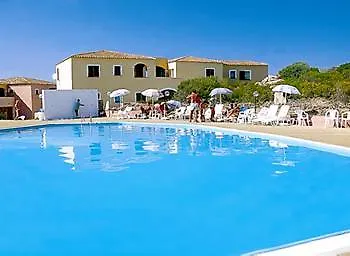 Lu Lamoni Costa Nord Lägenhetshotell Aglientu