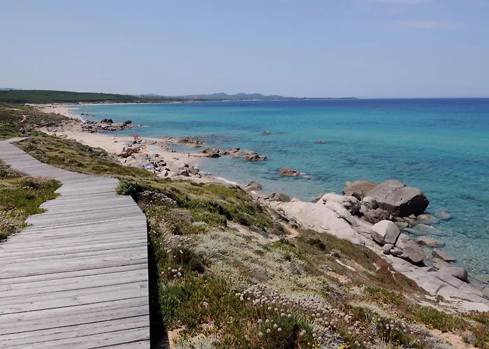 公寓式酒店 Lu Lamoni Costa Nord 阿列恩图