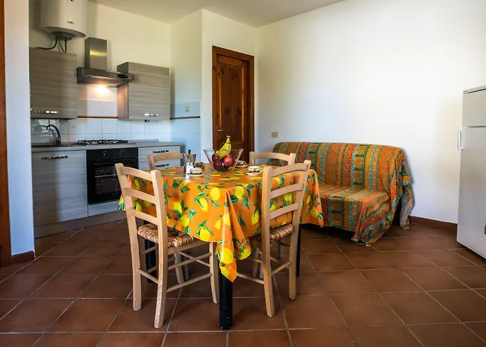 公寓式酒店 Lu Lamoni Costa Nord 阿列恩图