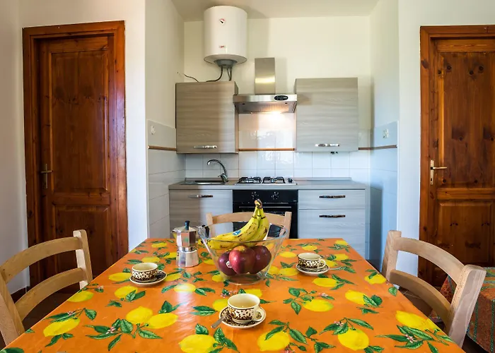 公寓式酒店 Lu Lamoni Costa Nord 3*