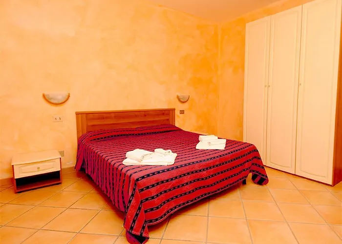 Aparthotel Lu Lamoni Costa Nord 3*