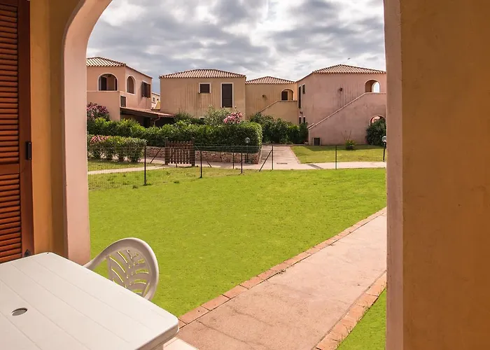 Lu Lamoni Costa Nord Aparthotel